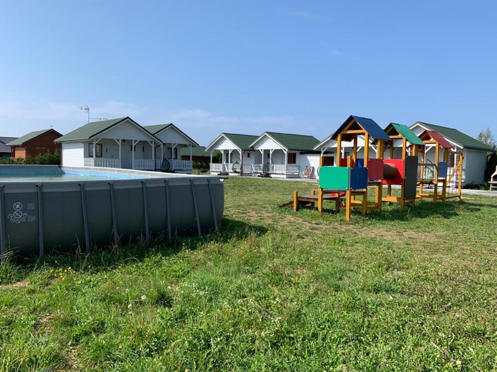 Domki Eldorado Ujście-Darłowskie Exteriör bild